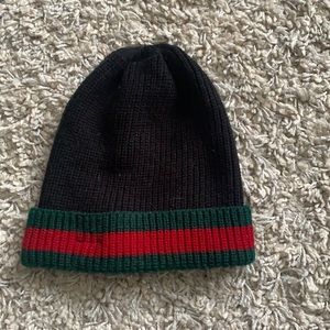 black gucci beanie